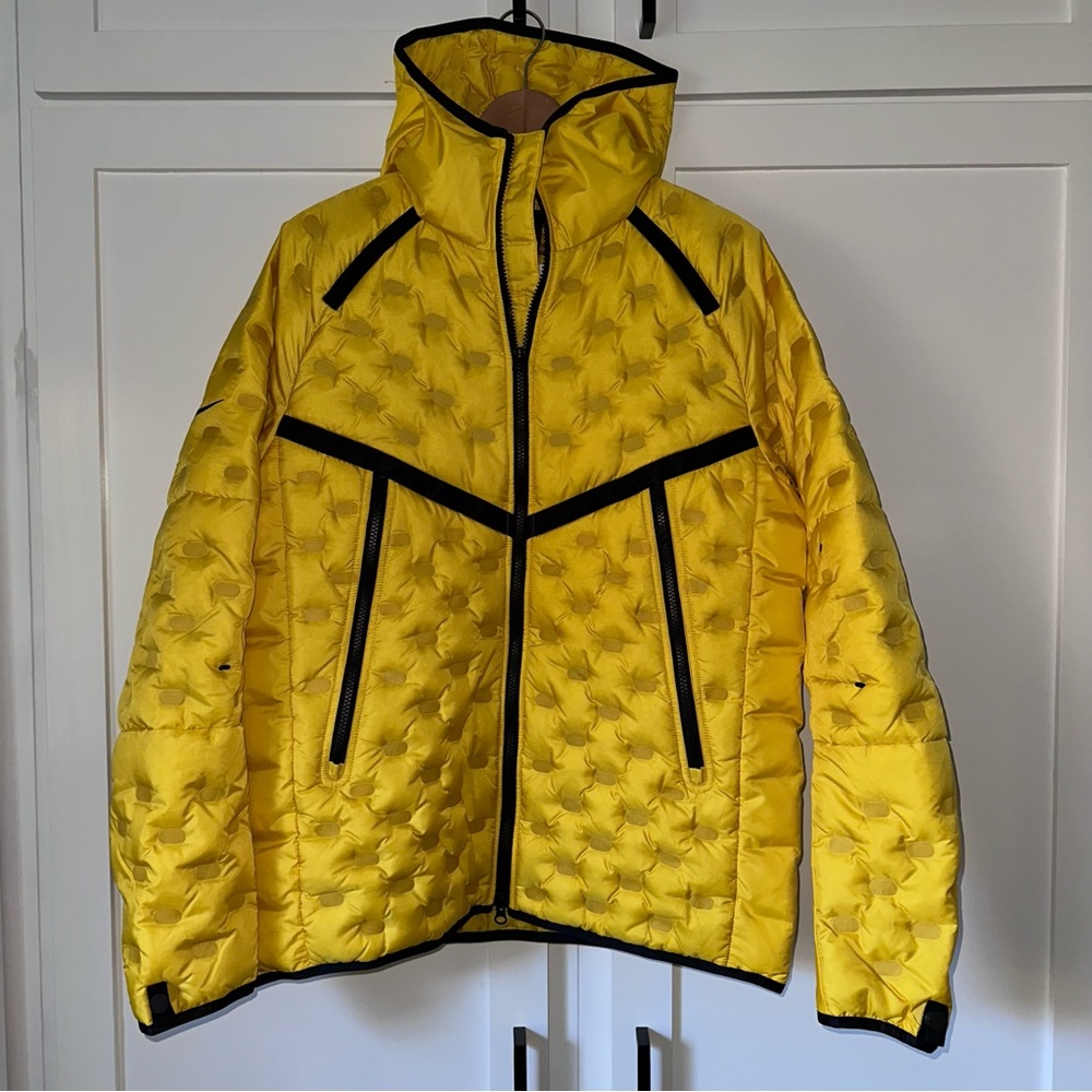 NIKE NSW TECH PACK DOWN FILL YELLOW COAT & PARKA JACKET CUS770-010 MEN’S LNWT - Picture 6 of 16